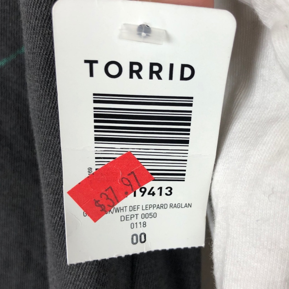 Torrid Def Leppard Distressed Raglan T-Shirt - Picture 4 of 7